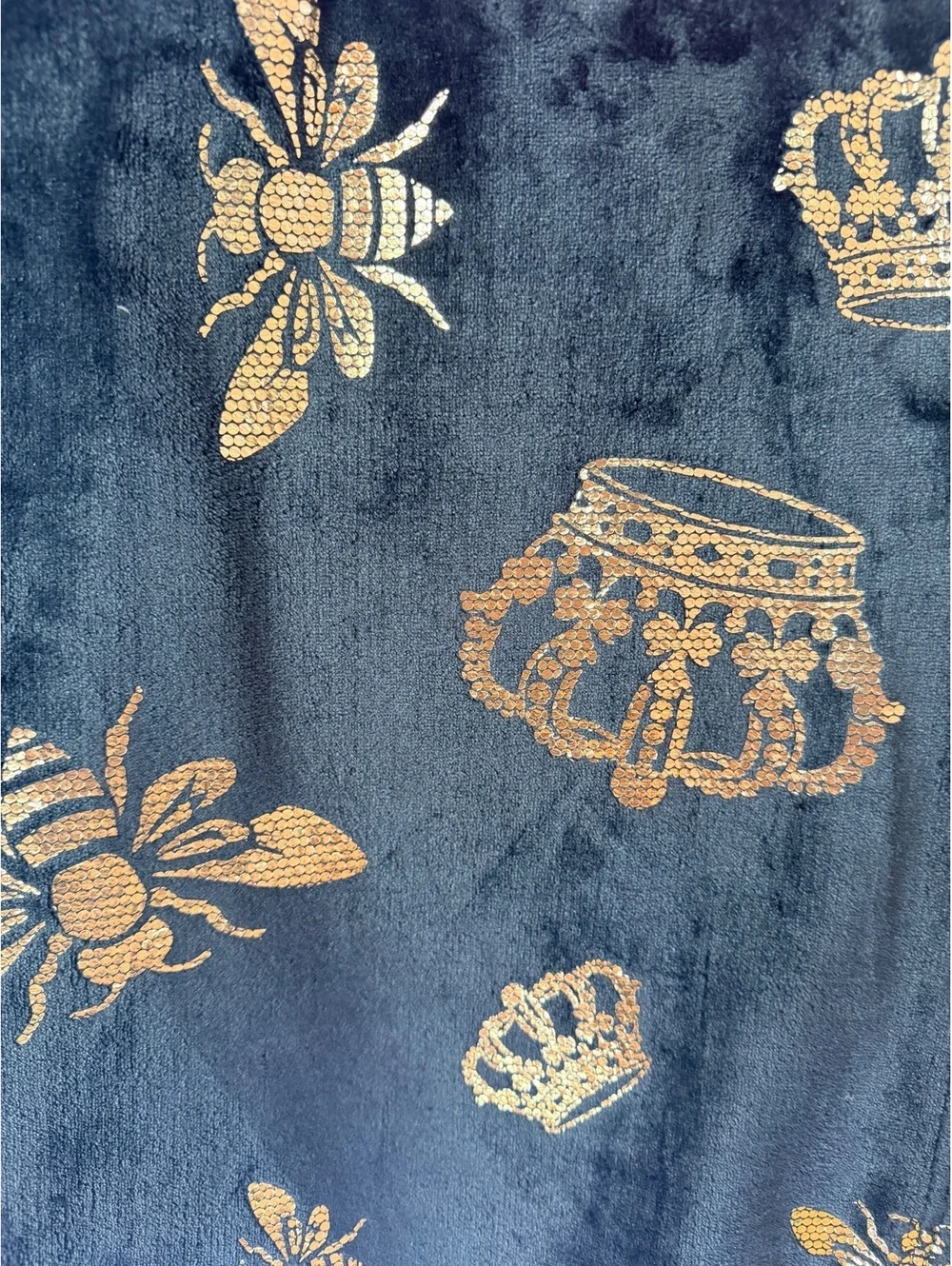 Juicy Couture Plush Printed Throw Blanket 50x70 Black Gold Bee Crown [COPY]